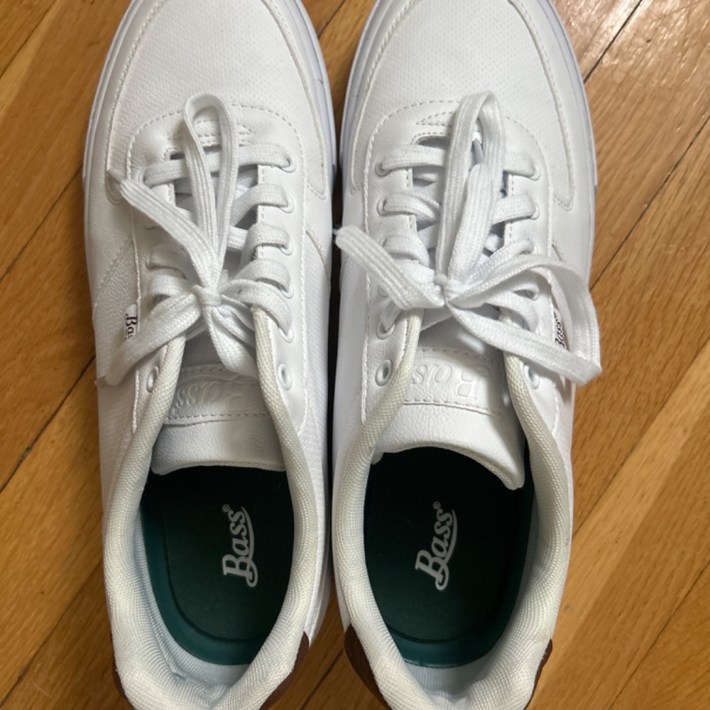 Mens Bass White Sneakers - Picture 2 of 5